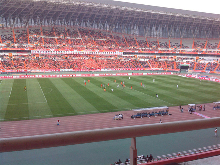 密山大学体育场看台网架